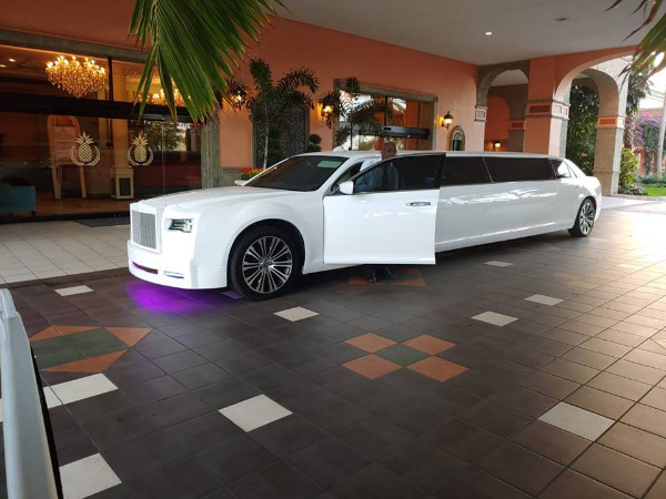 Miami Quinceañeras Limo Service