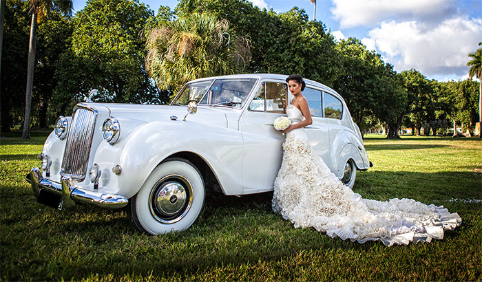 Read more about the article A guide for Wedding Limo Rental in West Palm Beach