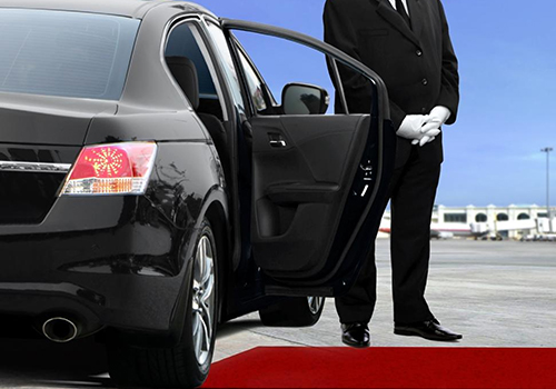 Read more about the article Unveiling The World of Limo Services in West Palm Beach